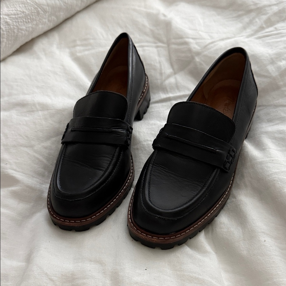 Madewell Black Leather Corrine Loafers with Brown Stitching